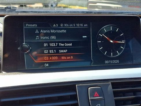 Used 2017 BMW 330i xDrive Sedan w/ Technology Package AWD/4WD image 13