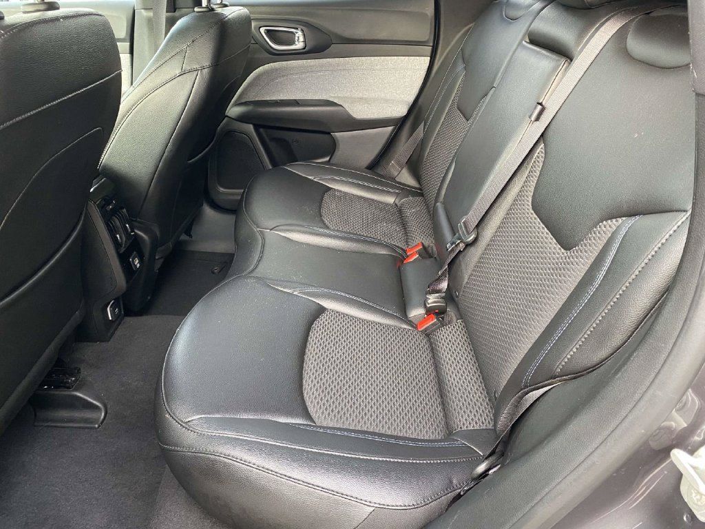 Used 2024 Jeep Compass Latitude AWD/4WD image 10