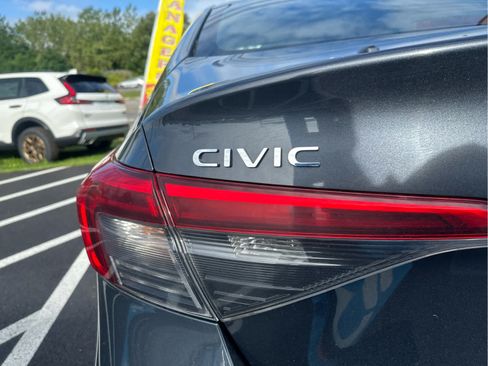 Used 2023 Honda Civic Sport image 5