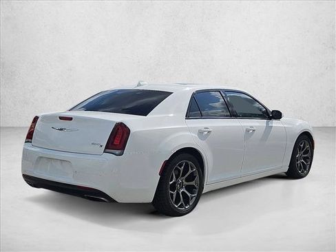 Used 2018 Chrysler 300 S w/ 300S Premium Group 2 image 5