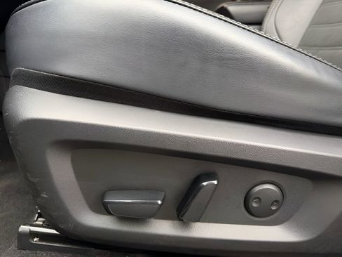 Used 2024 Mitsubishi Outlander SE image 21