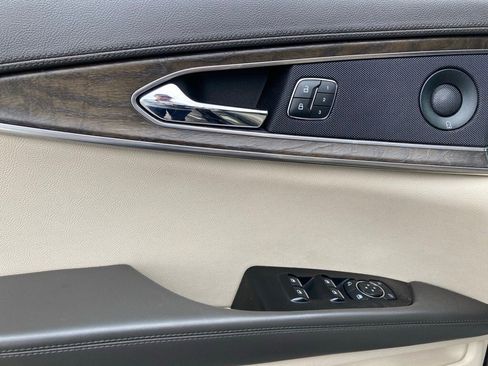 Used 2020 Lincoln Nautilus Reserve w/ Cargo Utility Package image 13