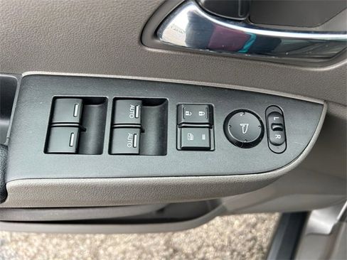 Used 2015 Honda Odyssey EX-L image 34