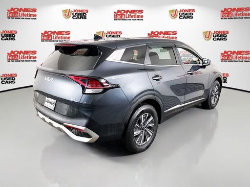 Used 2023 Kia Sportage LX image 15