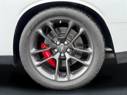 Used 2021 Dodge Challenger R/T Scat Pack image 11