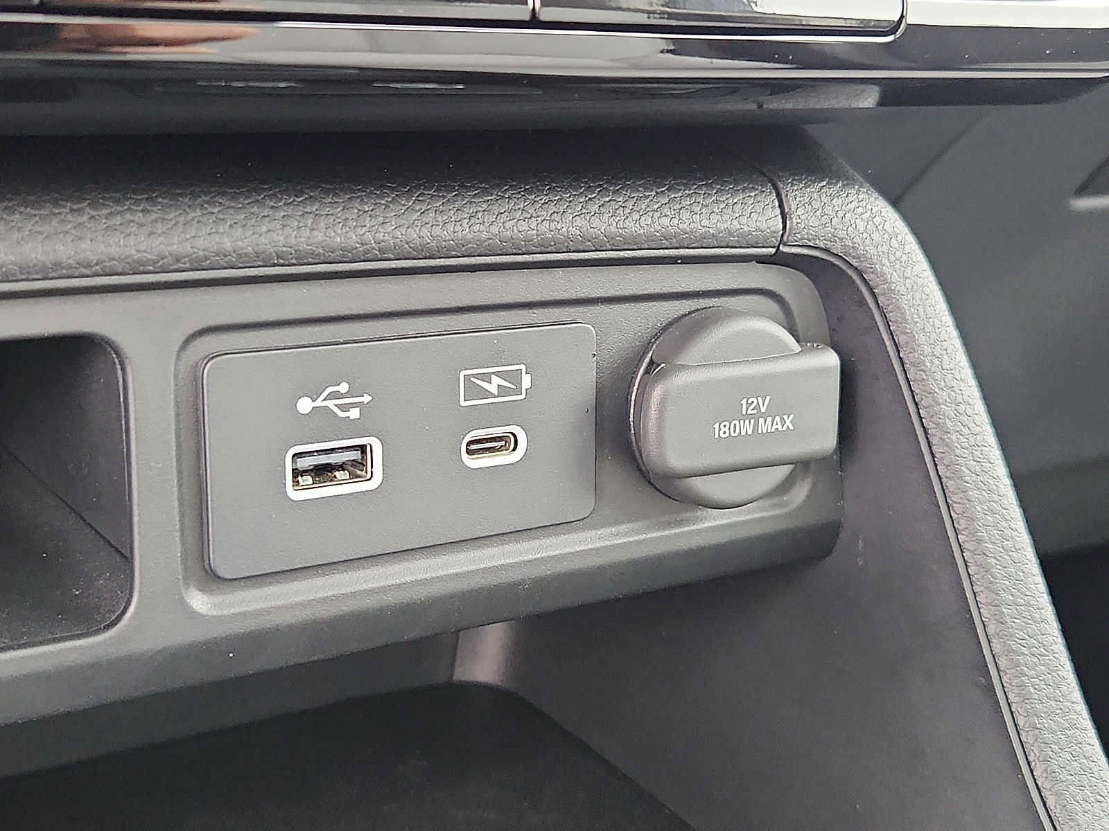 Certified 2025 Honda Pilot Touring image 26