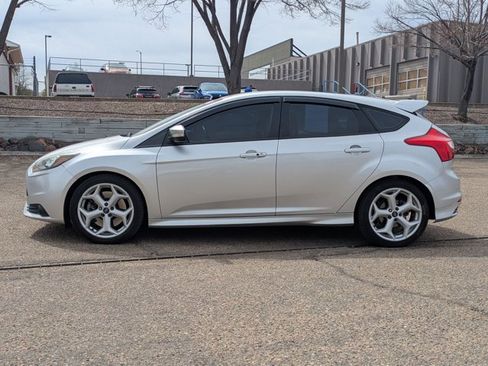 Used 2014 Ford Focus ST image 9