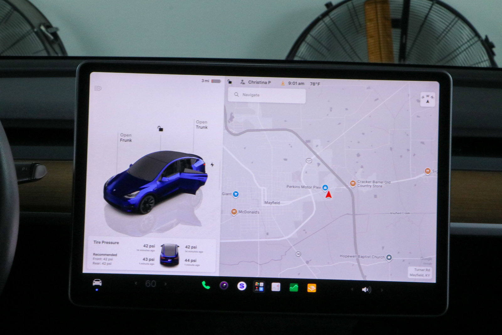 Used 2023 Tesla Model Y Long Range AWD/4WD image 17