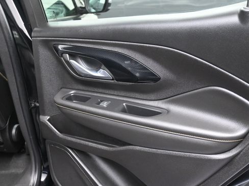 Used 2024 GMC Terrain AT4 image 24