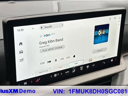 Certified 2025 Ford Explorer Active image 30