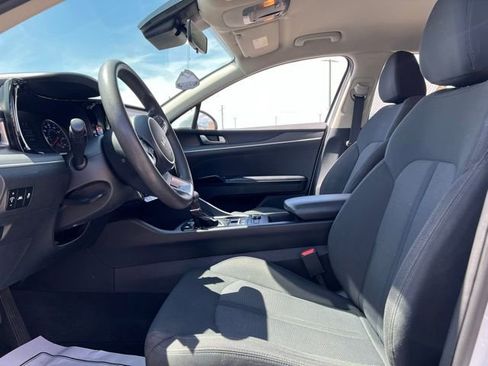 Used 2022 Kia K5 LXS FWD image 13