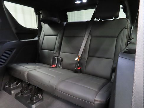 Used 2024 Chevrolet Tahoe High Country image 12