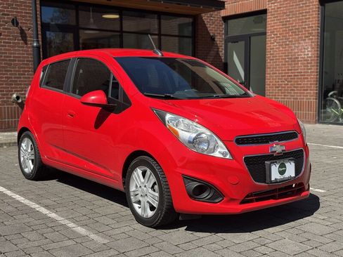 Used 2015 Chevrolet Spark LT image 8