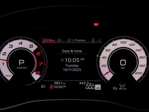 Used 2025 Audi RS Q8 performance image 9