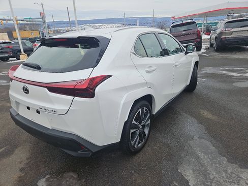 Used 2024 Lexus UX 250h AWD w/ Premium Package image 3