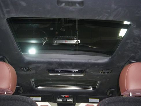 Used 2023 Kia Telluride SX Prestige image 9