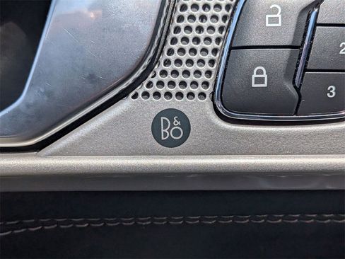 Used 2022 Ford Explorer Limited w/ Equipment Group 301A image 13