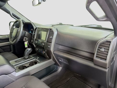 Used 2018 Ford F150 XLT w/ Equipment Group 302A Luxury AWD/4WD image 31