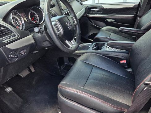 Used 2019 Dodge Grand Caravan GT FWD image 15