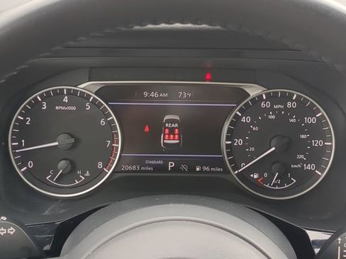 Certified 2024 Nissan Pathfinder SV w/ SV Premium Package image 27