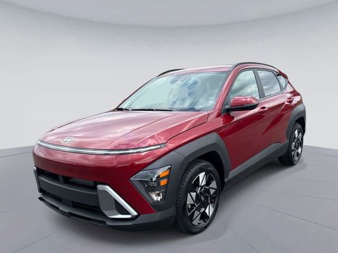 Used 2025 Hyundai Kona SEL FWD image 8