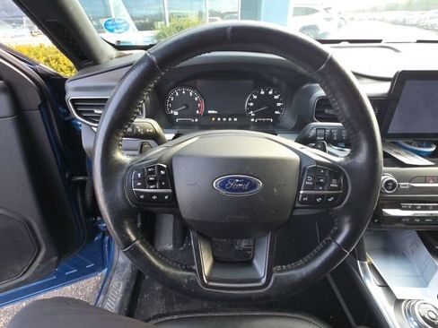 Used 2020 Ford Explorer XLT w/ Equipment Group 202A image 5