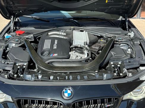 Used 2017 BMW M4 Coupe image 23