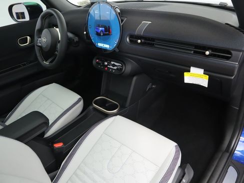 New 2026 MINI Cooper 2-Door Hardtop image 19