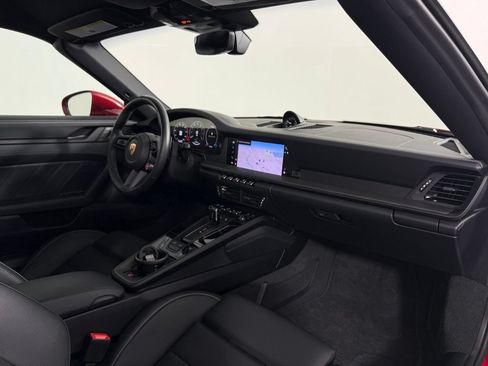 Certified 2026 Porsche 911 Targa 4 GTS AWD/4WD image 21