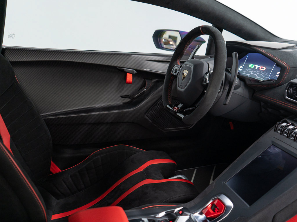 Used 2023 Lamborghini Huracan STO RWD image 25