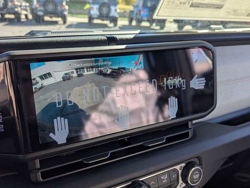 New 2026 Jeep Wrangler Unlimited Sport AWD/4WD image 15