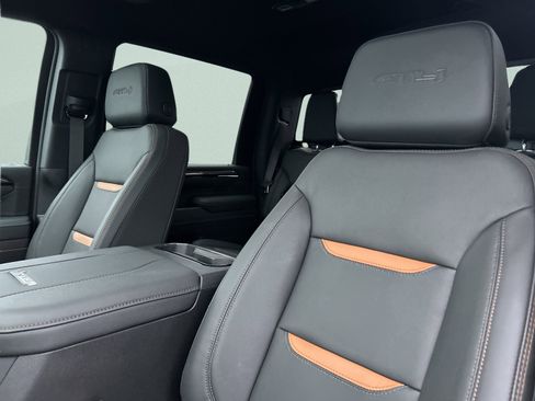 New 2026 GMC Sierra 2500 AT4 w/ AT4 Premium Plus Package image 9