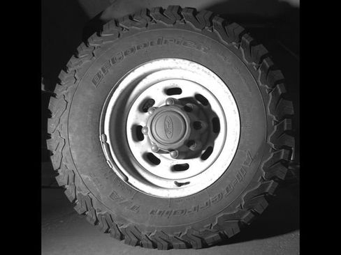 Used 2004 Ford F350 XL AWD/4WD image 12