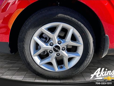 Used 2025 Kia Soul S image 22