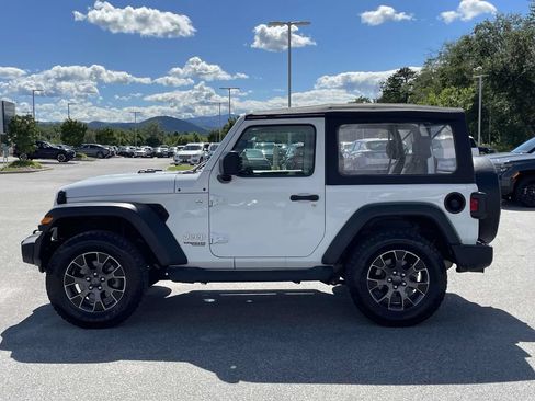 Used 2021 Jeep Wrangler Sport AWD/4WD image 27