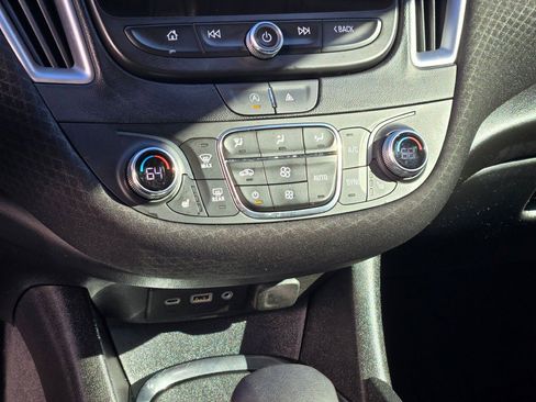 Used 2023 Chevrolet Malibu LT image 25