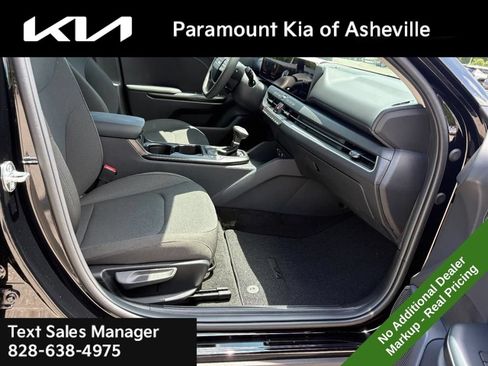 New 2026 Kia K4 FWD image 17