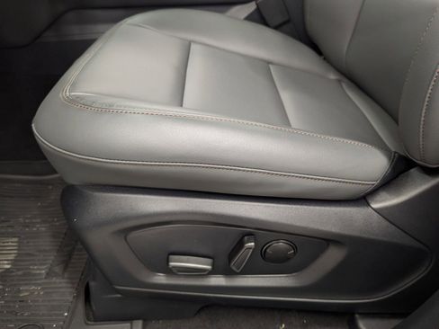 New 2026 Ford Explorer Active w/ Active Comfort Package AWD/4WD image 11