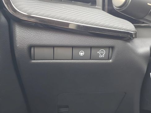 New 2026 Nissan Kicks SR FWD image 21