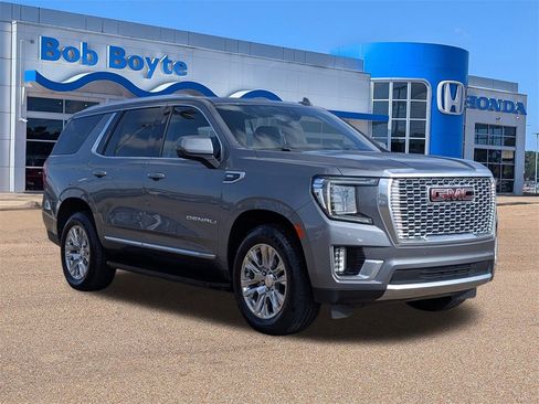 Used 2021 GMC Yukon Denali w/ Advanced Technology Package image 7
