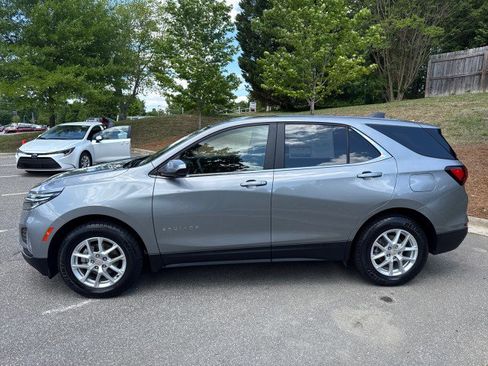 Used 2024 Chevrolet Equinox LT FWD image 4