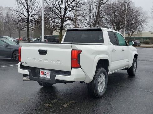 New 2026 Toyota Tacoma SR5 image 4