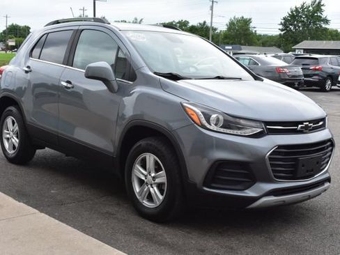 Used 2019 Chevrolet Trax LT w/ LT Convenience Package AWD/4WD image 10