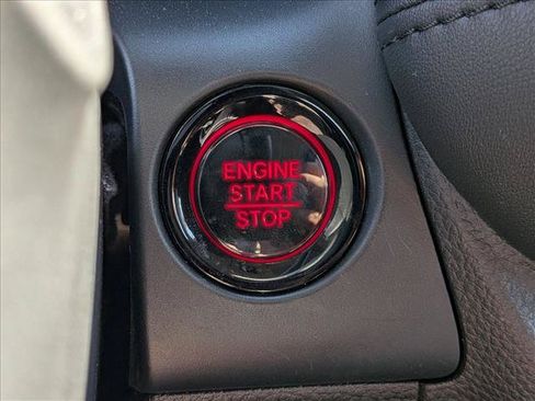 Used 2025 Honda HR-V LX image 16
