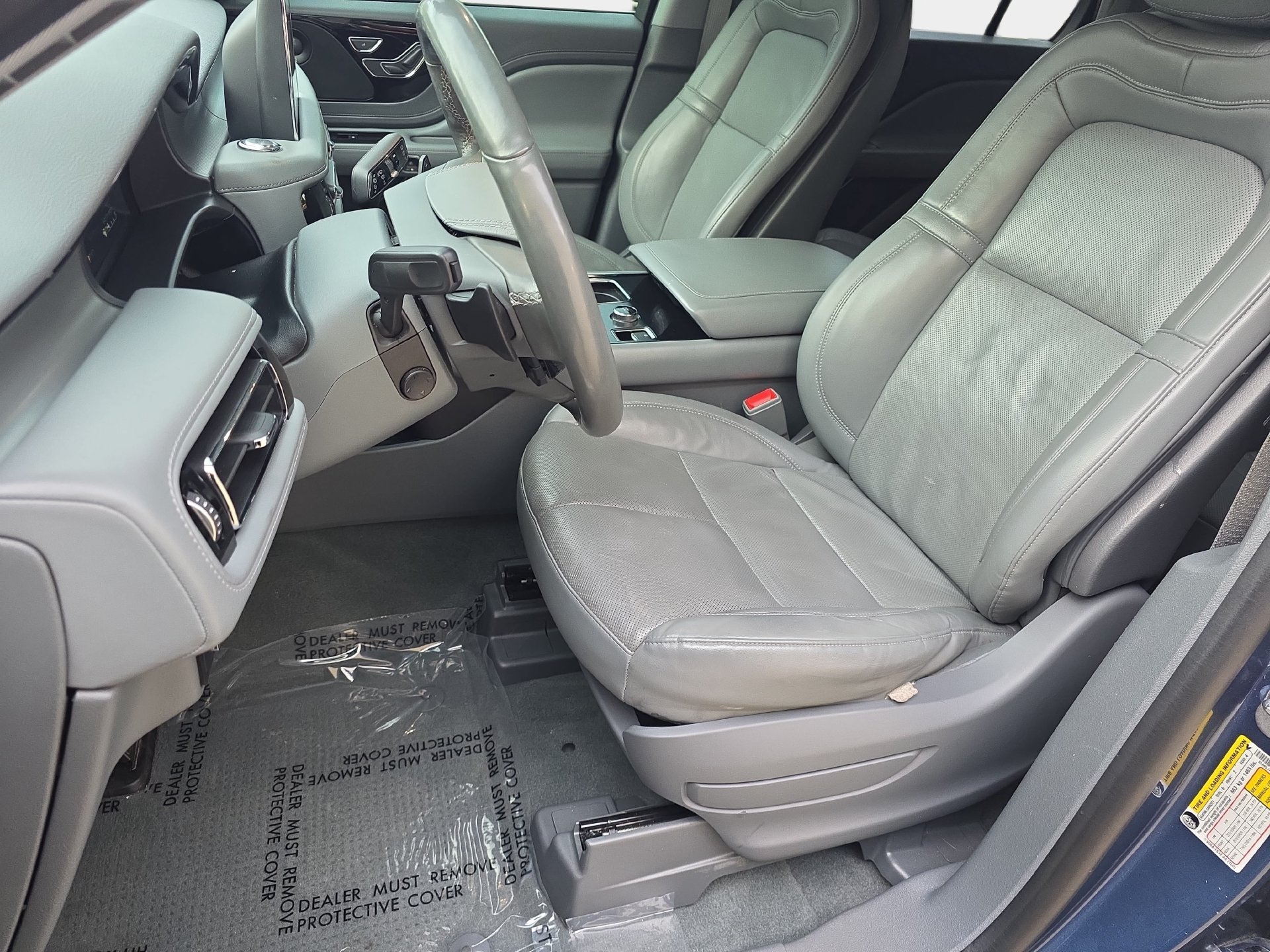 Used 2020 Lincoln Aviator Reserve w/ Equipment Group 201A RWD image 15