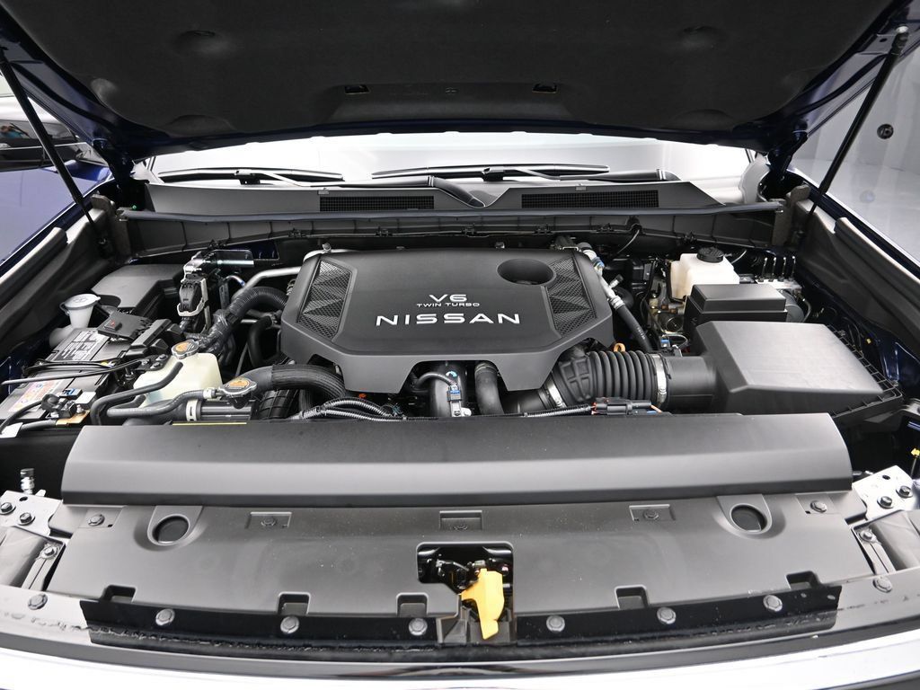 New 2025 Nissan Armada SL w/ Captain's Chari Seat Package RWD image 29