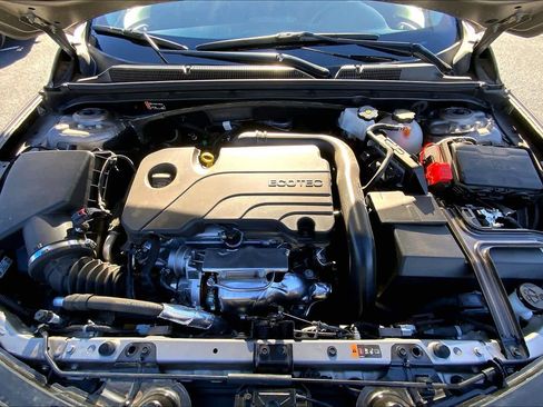 Used 2025 Chevrolet Malibu LS image 32