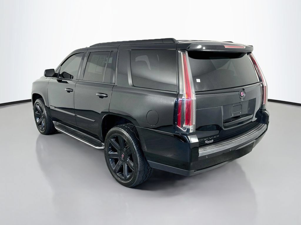 Used 2015 Cadillac Escalade Luxury AWD/4WD image 5