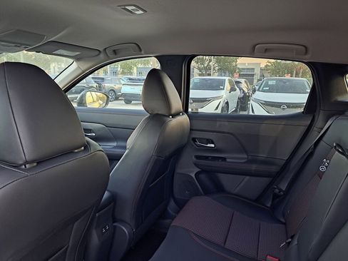 New 2026 Nissan Kicks SR FWD image 5