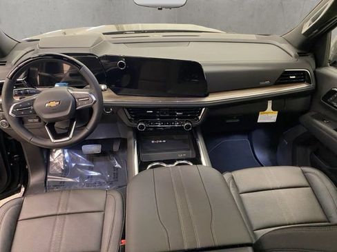 New 2026 Chevrolet Suburban High Country AWD/4WD image 11
